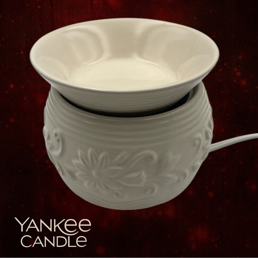 Ivory Yankee Candle Ceramic Wax Warmer, Electric Warming Plate Tart Warmer